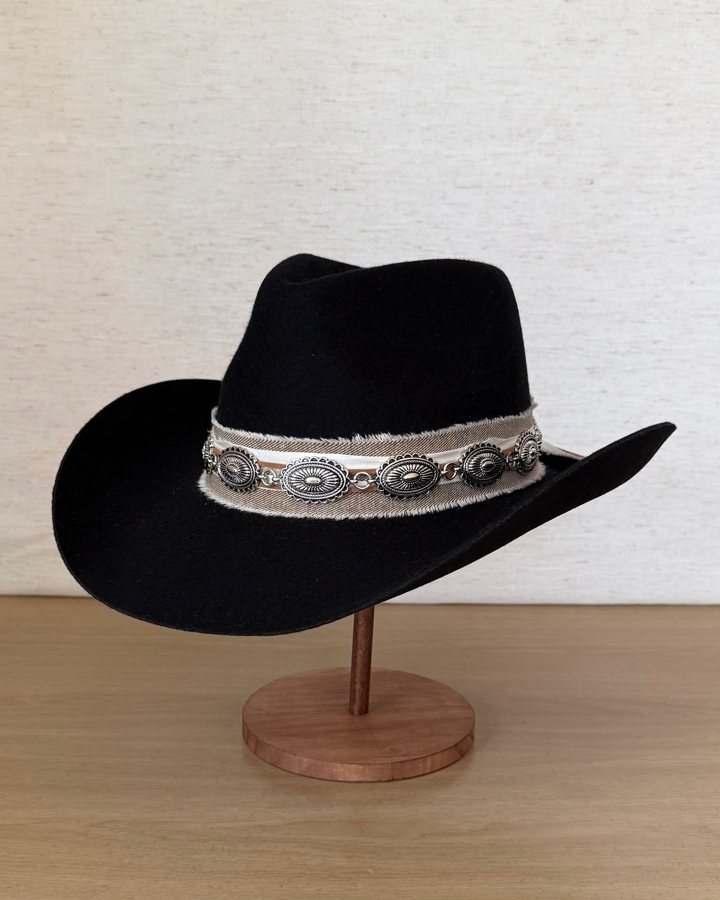The Black Onyx — Wool Teardrop Crown with Silver Concho Band (57cm)