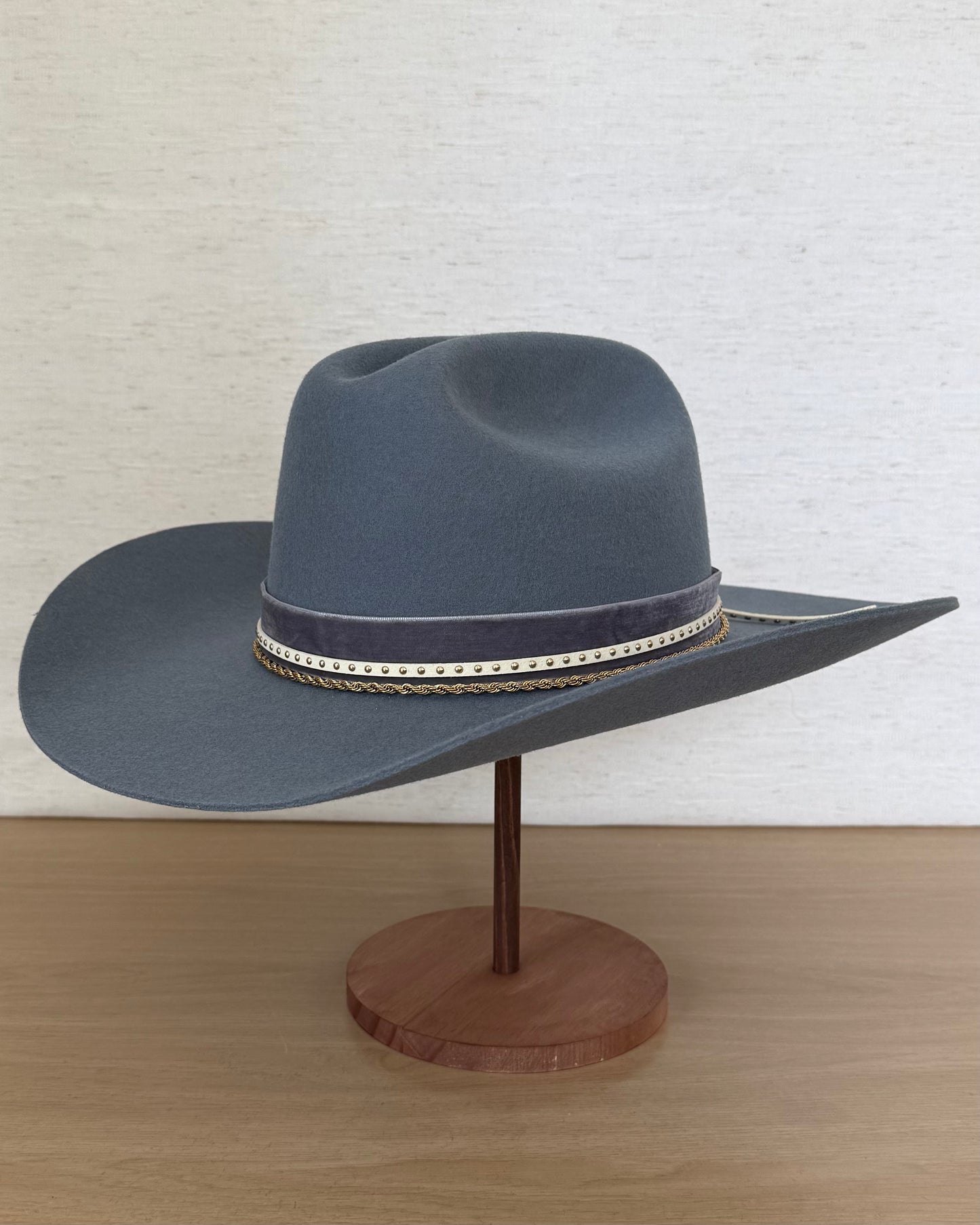The Perfect Blue — Wool Cattleman with Velvet & Gold Chain Band (57cm)