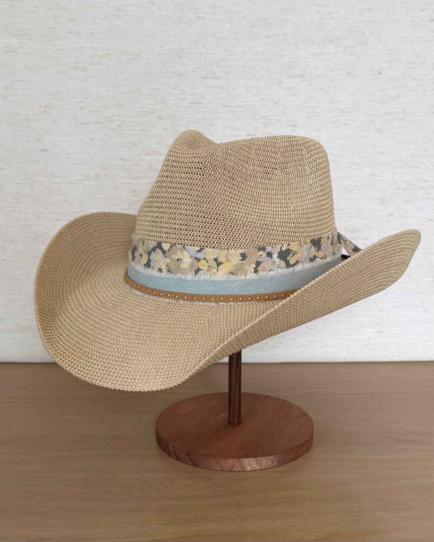 The Farmers Market Darling — Straw Hat with Floral Band & Butterfly Pins (OS)